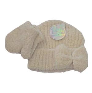 B2G1F- Toby & Me Infant Girl Hat and Mittens Set